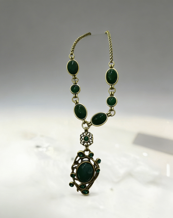 Vintage Green Filigree Pendant Necklace