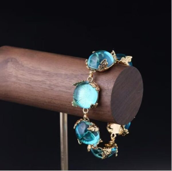Vintage Gold-Plated Bright Blue Zircon Statement Bracelet