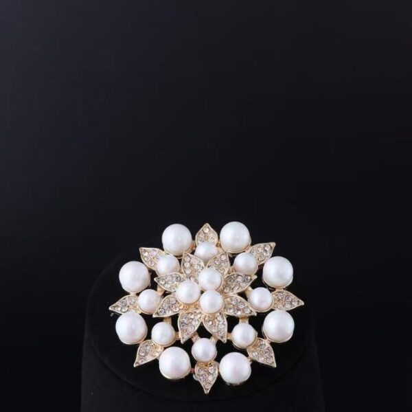 Vintage Gold-Plated Pearl & Crystal Floral Brooch